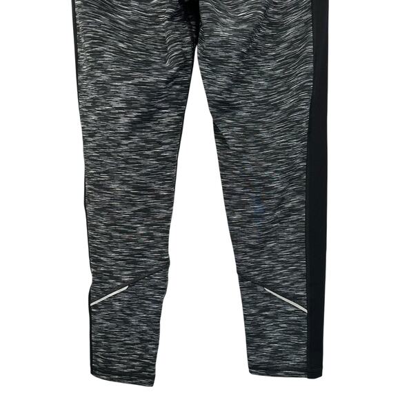 2/$15 Calvin Klein Performance Quick Dry Leggings Gray Heather Cropped Size XL - Picture 7 of 13